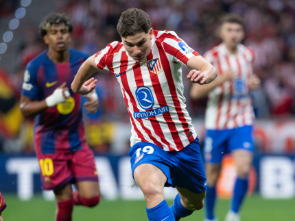Atlético de Madrid ironiza interesse do Barcelona em Julián Álvarez com 'proposta' a Yamal