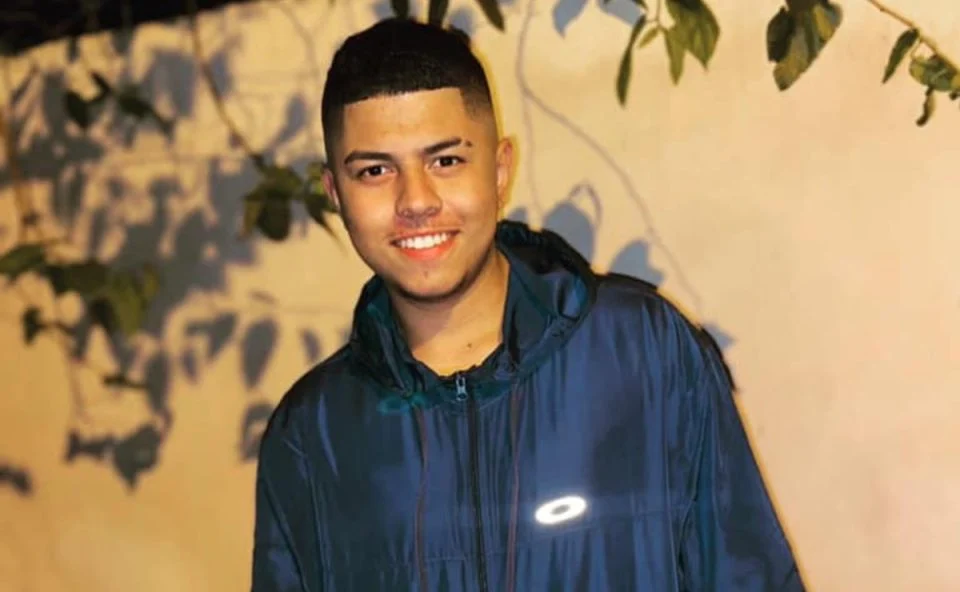 Pai e prestes a mudar de trabalho: quem era o motociclista que morreu atingido por ônibus ligeirinho