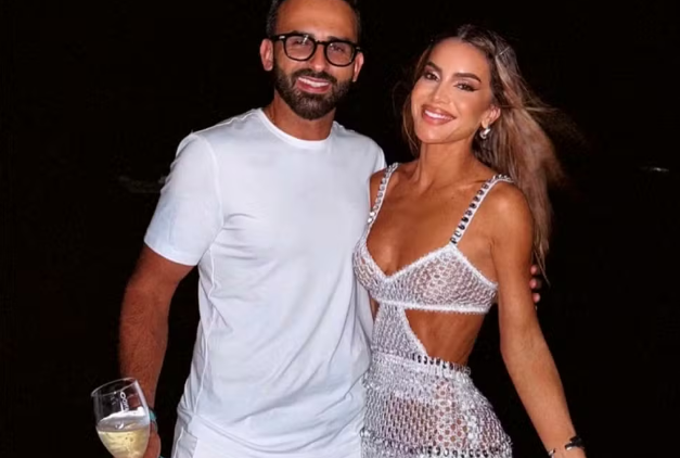 Camila Coelho anuncia fim do casamento de 21 anos com empresário Ícaro Brenner
