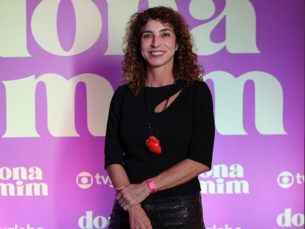 Rosane Svartman avança para estrear na faixa das nove da TV Globo